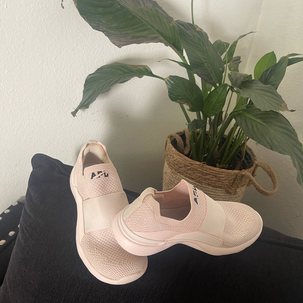 APL: Athletic Propulsion Labs TechLoom Bliss Sneakers - Picture 10 of 12